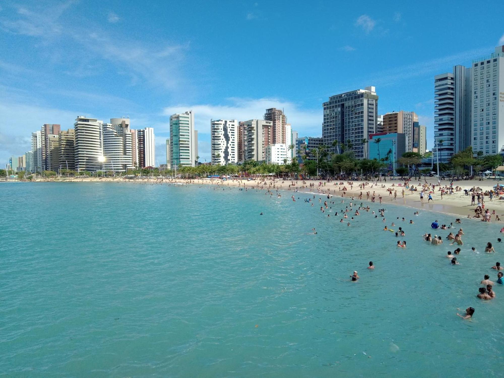 Flat Mar Brasil Tropical - Apartamento De 2 Quartos Com Suite E Vista Do Mar Форталеза Экстерьер фото
