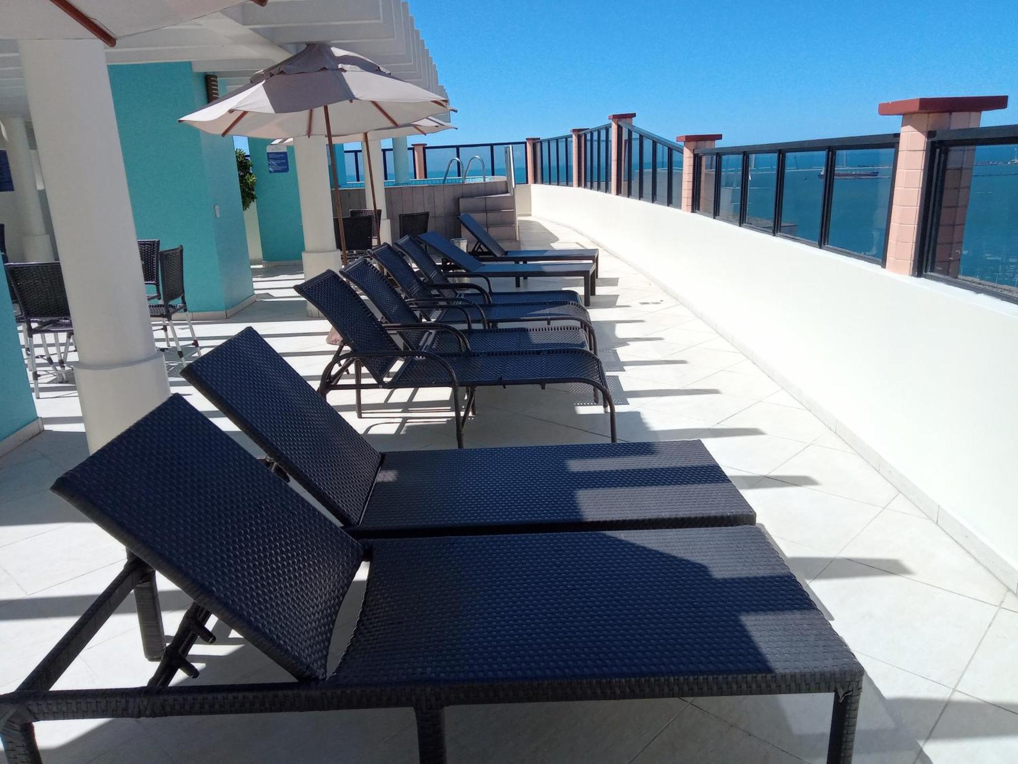 Flat Mar Brasil Tropical - Apartamento De 2 Quartos Com Suite E Vista Do Mar Форталеза Экстерьер фото